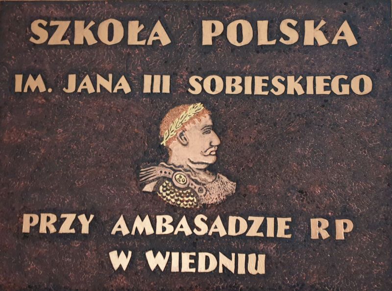 Zmiana nazwy na „Szkoła Polska”