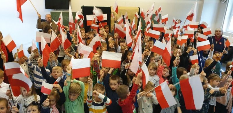 Święto Niepodległości w Szkole Polskiej w Wiedniu i akcja „Szkoła do hymnu”