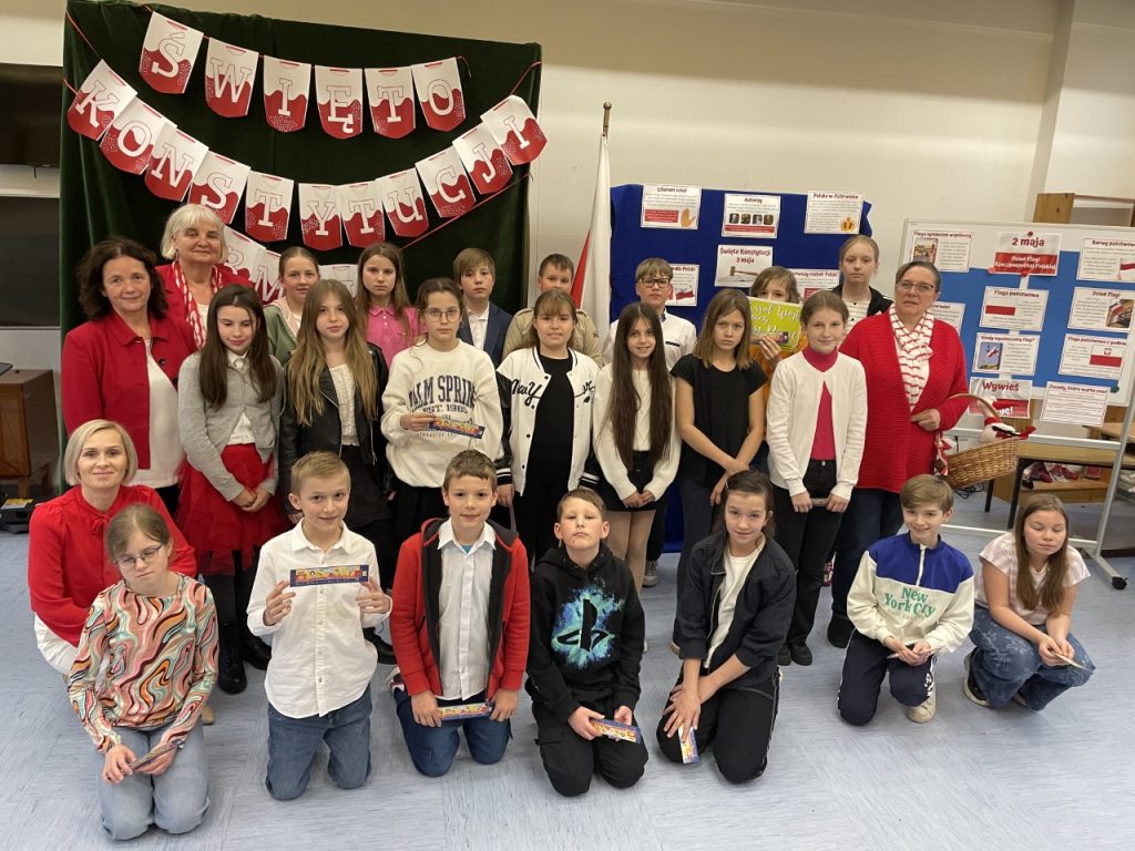 Obchody święta 3 Maja w klasach starszych