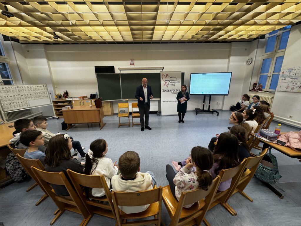 Spotkanie i warsztaty z poetą Krzysztofem Kubaszkiem w klasie 3 c.