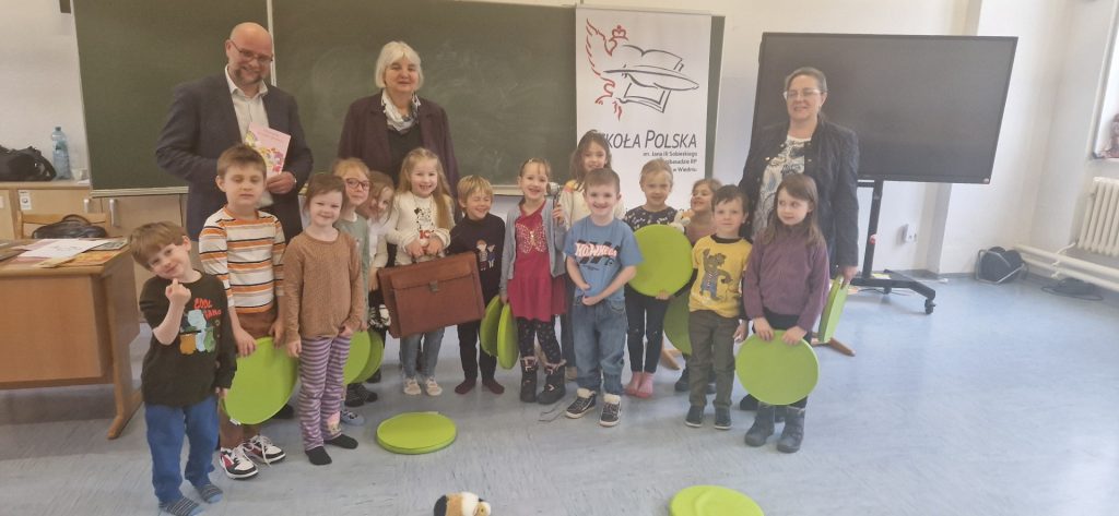 Spotkanie grupy „Orzełki” z poetą Krzysztofem Kubaszkiem