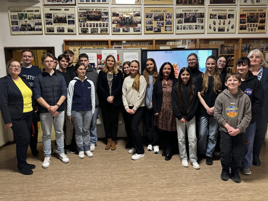 Wystawa z Muzeum Ślężańskiego w Sobótce „Polskie Dzieci Dobrego Maharadży” w naszej Szkole.