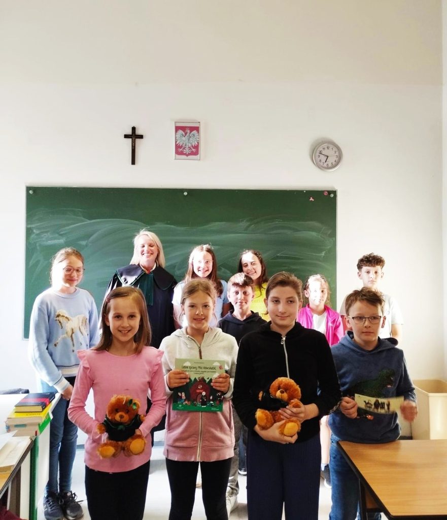 Misia Adwokatka wraz z Mecenas dr Agatą Wolińską-Umschaden w naszej szkole.