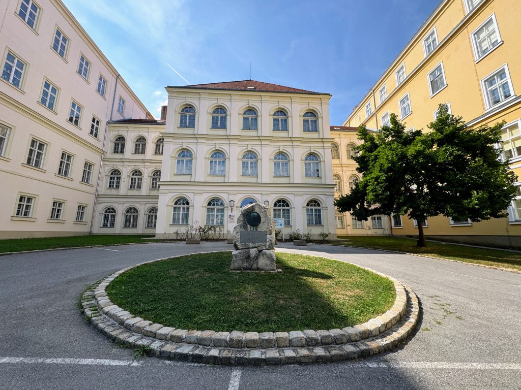 Regulamin kontaktów z nauczycielami naszej szkoły !!!