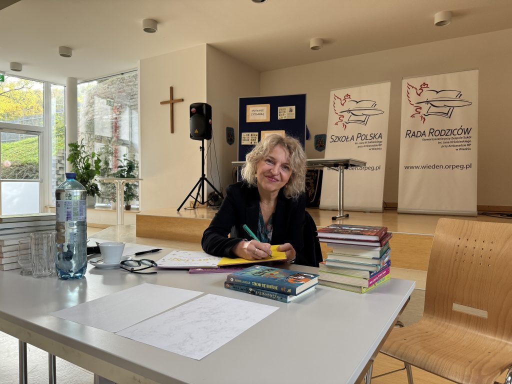 Spotkania autorskie i warsztaty literackie z pisarką Joanną Jagiełło.