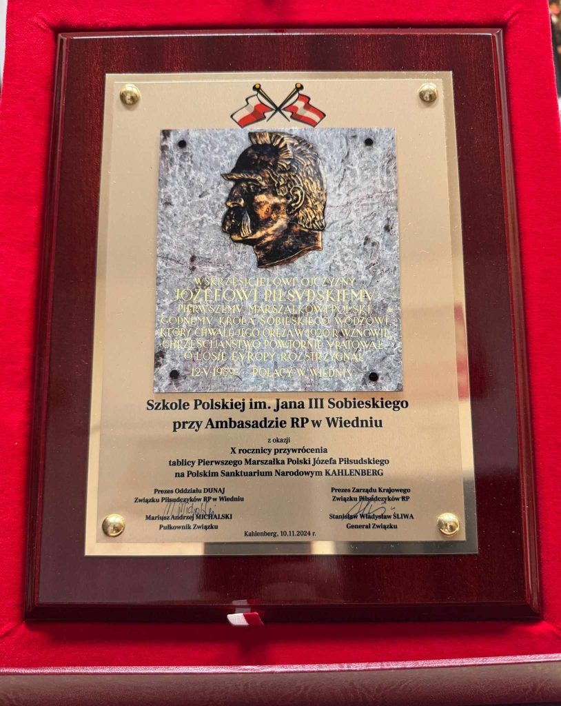 Wręczenie odznaczeń przez Związek Piłsudczyków Rzeczypospolitej Polskiej Oddział Dunaj w Wiedniu