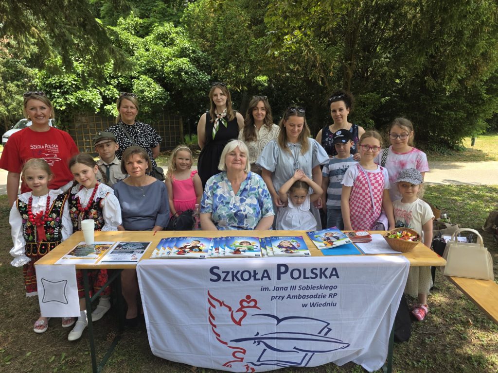 Dzień Dziecka w ogrodach Ambasady RP w Wiedniu.
