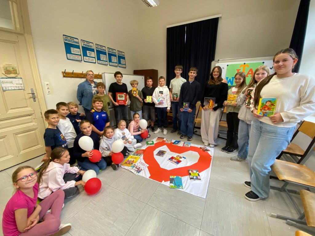 Udział w akcji „Czytamy z sercem”.